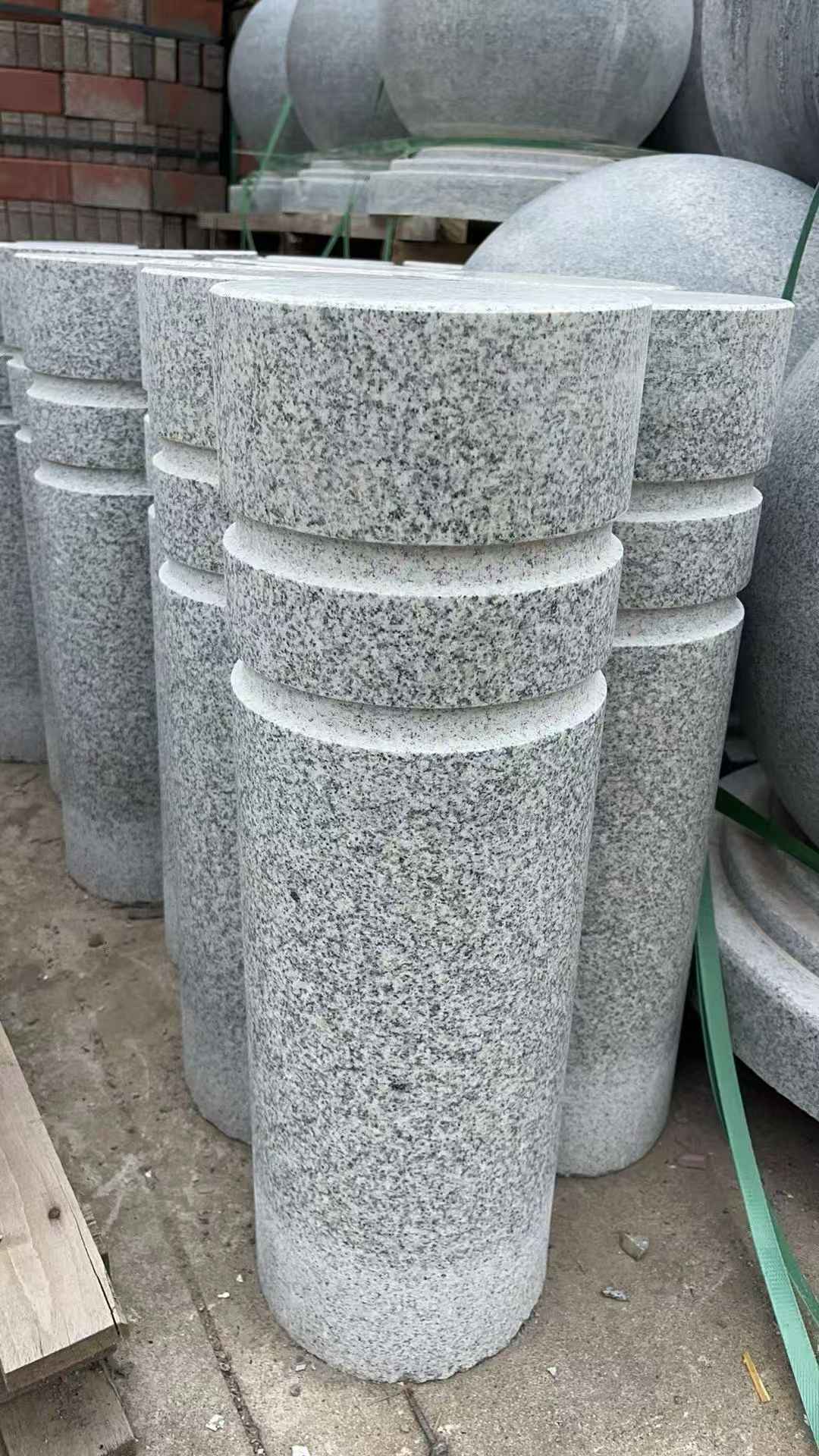 六安 芝麻白花岗岩挡车柱、隔离柱多少钱