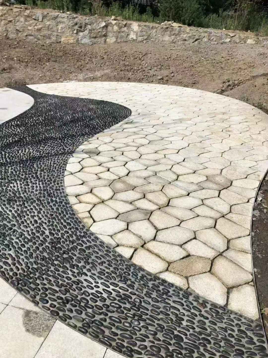 六安 黄金麻冰裂缝室外铺装效果完美展示