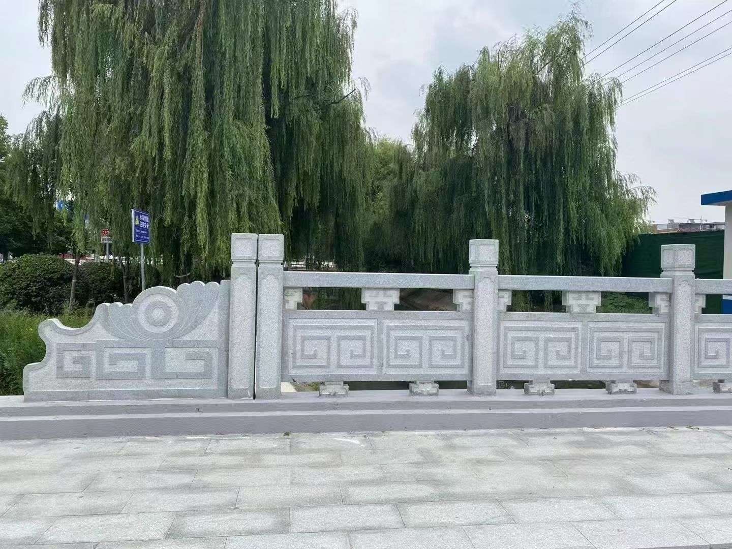 六安 芝麻灰桥栏杆、河道栏杆安装效果