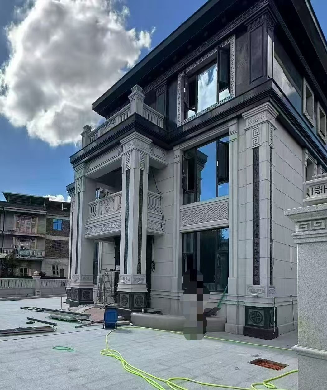 六安 别墅干挂，芝麻白与芝麻黑完美配合