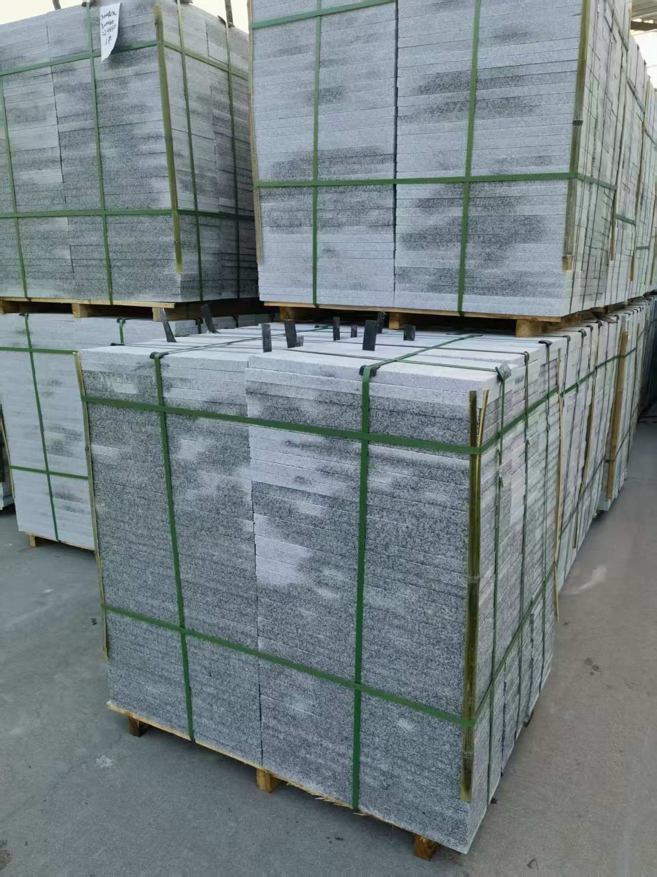 六安 芝麻白地铺石材