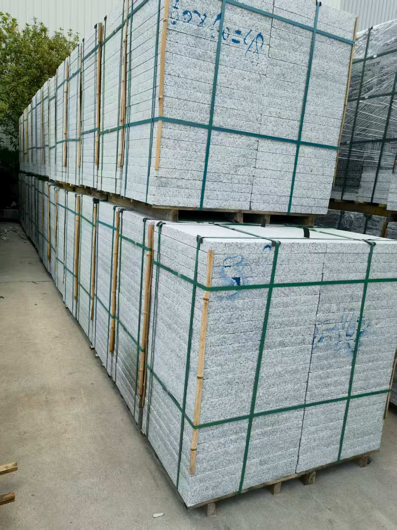 六安 大花芙蓉白火烧成品，市政园林广场地铺石