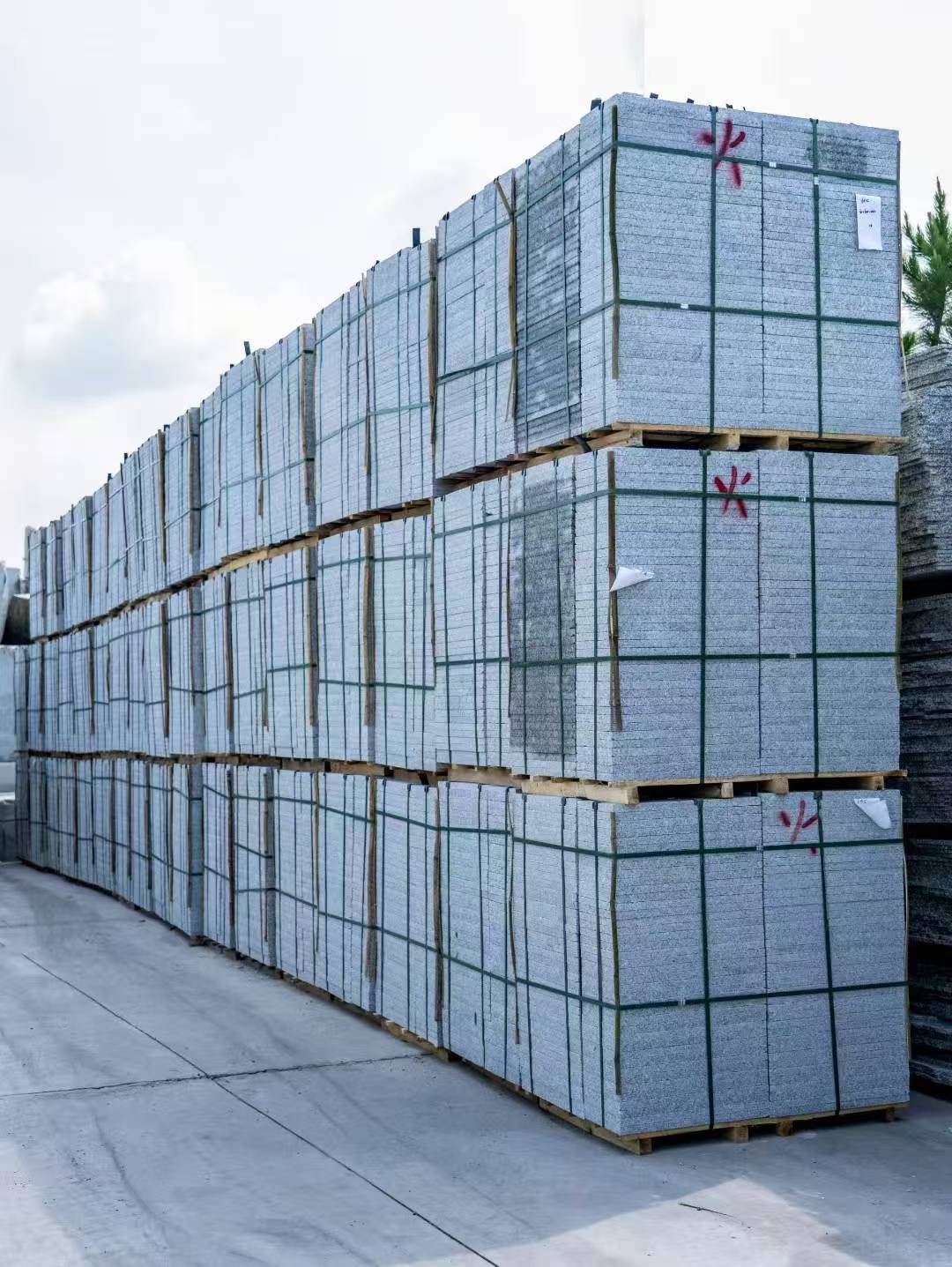 六安 芙蓉白3公分火烧地铺成品300*600